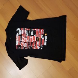 Nike T-shirt